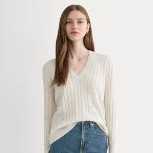 NWOT Everlane The Cable V-Neck in Cotton Cashmere